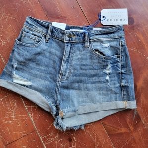 Eunina high rise shorts